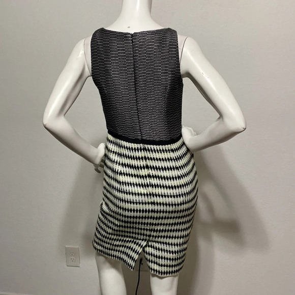 Muse Black White Mixed Pattern Sleeveless Sheath Dress Size 2 - Picture 4 of 7